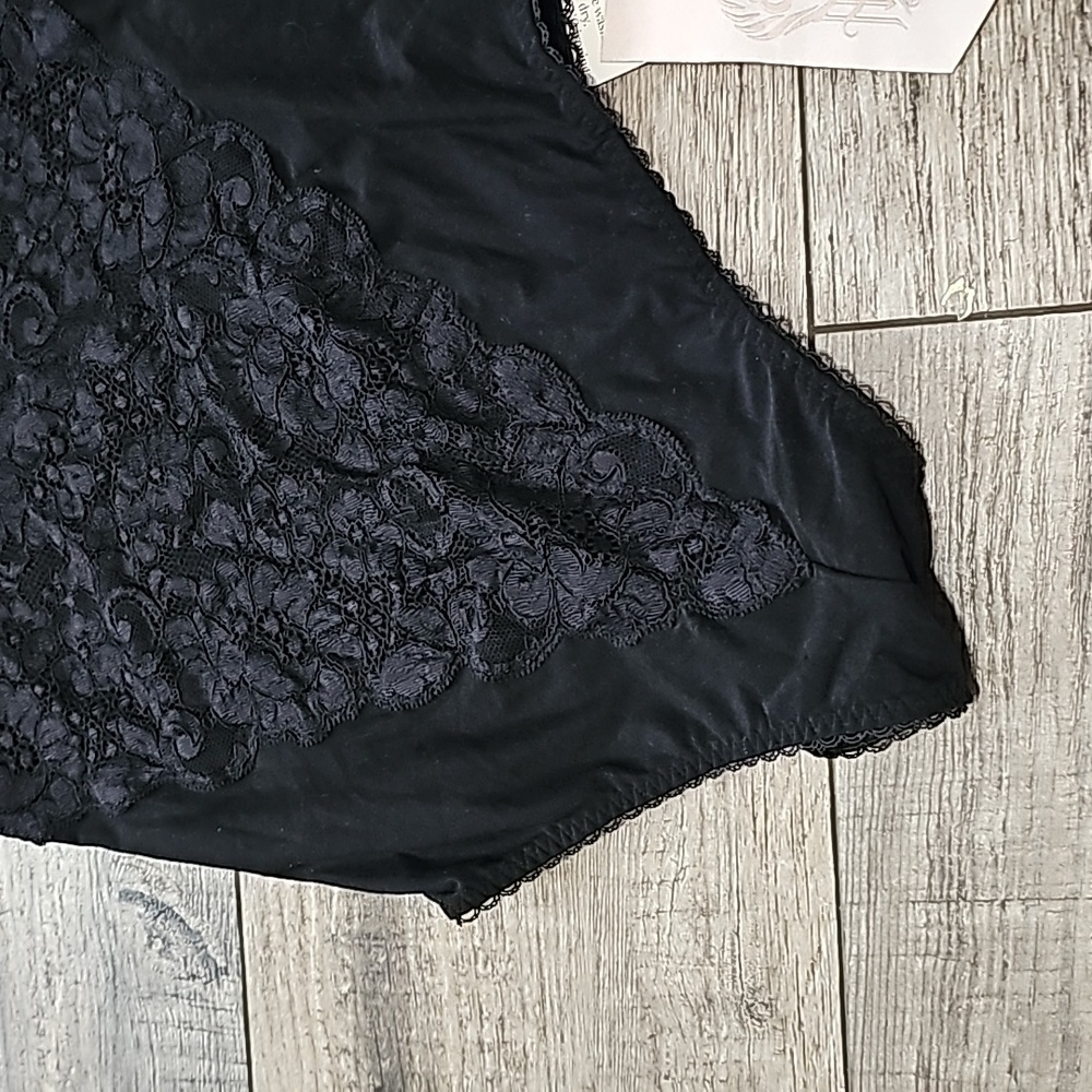 We are HAH/Anthropologie Lady Like Bodysuit Noir Size XS - Picture 5 of 15